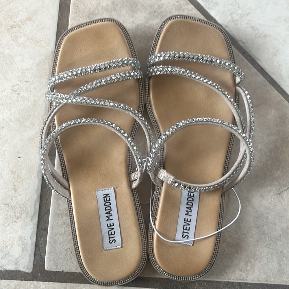 Steve Madden sandals brand new never worn! Size 6